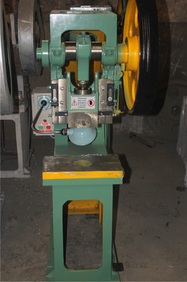 【恒升J21-12噸沖床(固定臺(tái)深喉)&mdash;誰用誰知道您最佳的選擇】價(jià)格,廠家,圖片,沖床,淄博恒升機(jī)械制造-